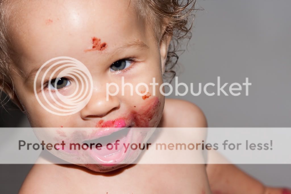 IMAGE: http://i597.photobucket.com/albums/tt56/Carley_H_photos/2009/10%2009%202009/IMG_0246.jpg