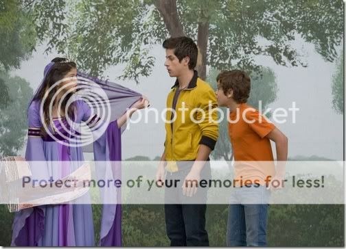 wizards-of-waverly-place-graphic-no.jpg Selena Gomez David Henrie and Jake T. Austin image by hsm3lovers42
