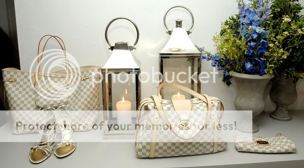 Latest Louis Vuitton Bags 2010. Tags: ags, cruise 2010,