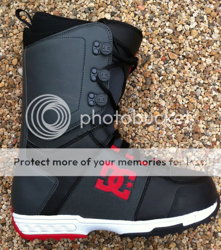 FS (For Sale) DC Snowboard and Boots new and cheap NASIOC